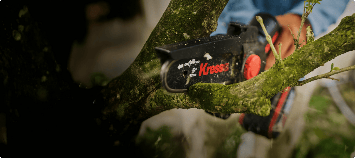 Kress 20 V 12 cm bürstenlose Einhand-Astsäge (KG343E)