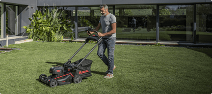 Kress 60 V 46 cm bürstenloser Rasenmäher ohne Antrieb (KG756E)
